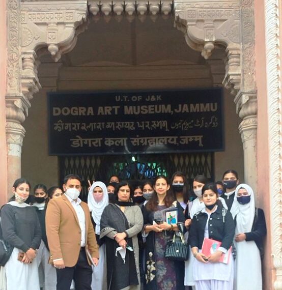 Heritage visit organised by PSPS Govt PG College for Women Gandhi Nagar