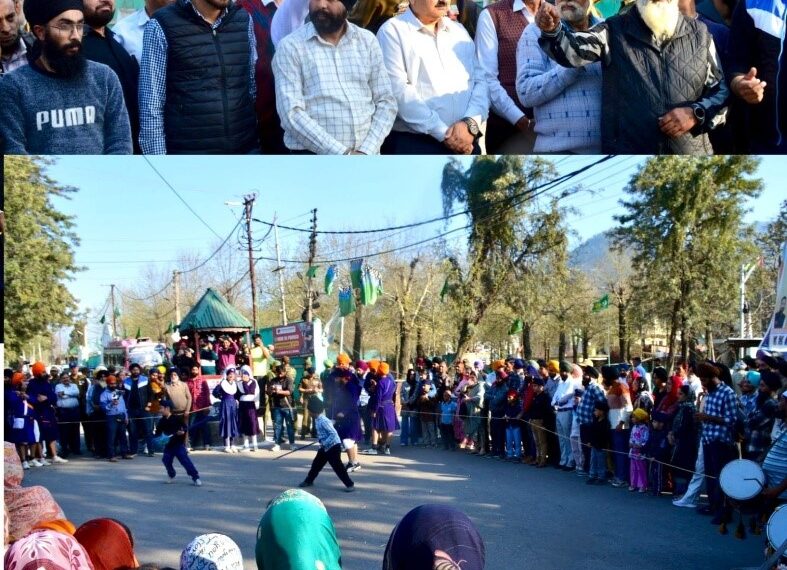 Hola Mohalla celebrated with religious fervour in Poonch, DC & SSP join Nagar Kirtan, extend greetings to people