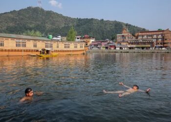 MeT predicts hot, humid weather in J&K