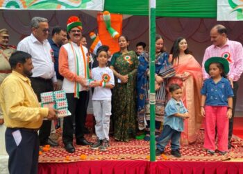 Independence Day celebrated across various deptts in Kashmir