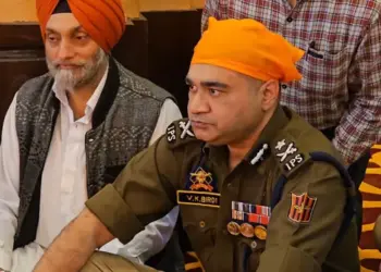 IGP Kashmir warns of swift action against drug peddlers, urges youth to stay away from drugs