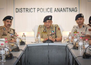 IGP Kashmir Reviews Security & Crime Situation in Anantnag