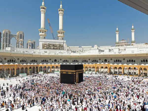 36 Kashmiri Umrah pilgrims stranded in Saudi Arabia for 11 days as money and medicines run out