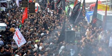 Thousands join 8th Muharram procession in Srinagar amid tight security