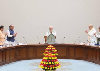 Cabinet salutes PM Modi for surpassing Nehru, setting a new milestone in India’s political history