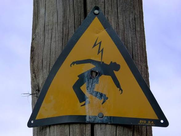 Two JKPDCL employees electrocuted in Budgam, hospitalised