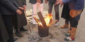 Kashmir shivers as Shopian dips below freezing