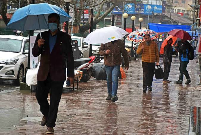 MeT Issues Alert for Rain, Hail, Gusty Winds Across J&K