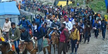 Fresh batch of over 5,200 Shri Amarnath Yatra pilgrims leave from Jammu