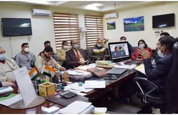 Inoculation of 15-18 yr age group: DC Kathua discusses action plan with stakeholder deptts