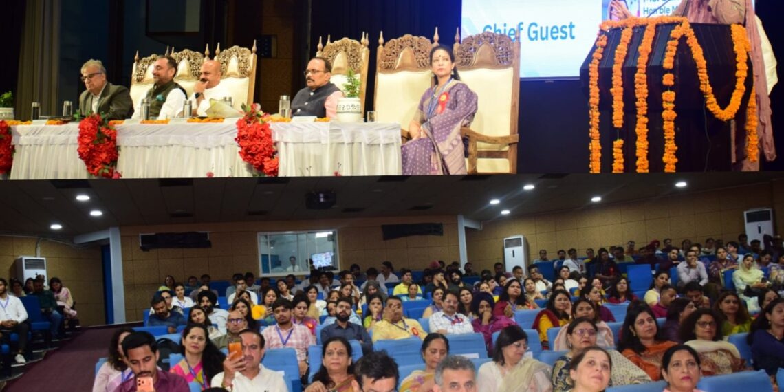 Sakeena Itoo Inaugurates Global “New World Order” Meet at SPMR College of Commerce Jammu