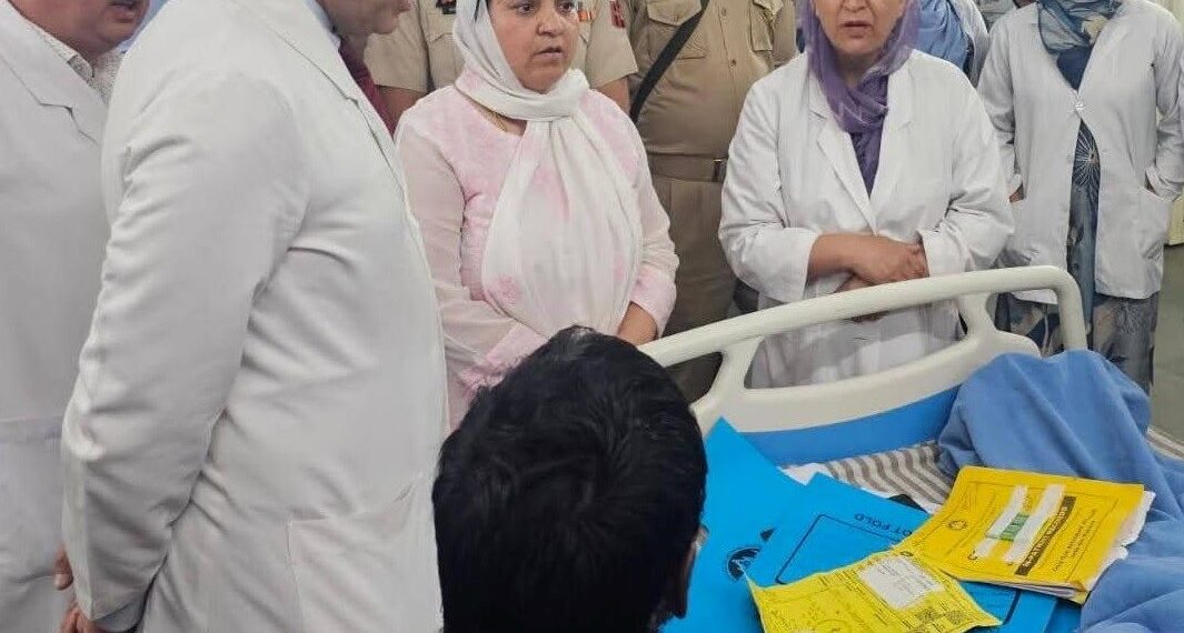 Sakeena itoo visits SKIMS Soura, reviews healthcare services, patient care facilities