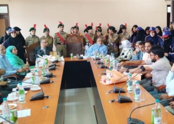 Sakeena Itoo visits GDC Women Zakura Srinagar