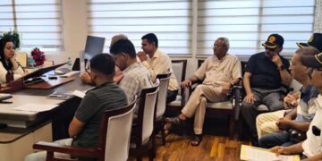 Sakeena Itoo meets scores of delegations at Jammu