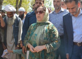 Sakeena Itoo lays foundation stones for dev projects in Kulgam, holds public outreach camp