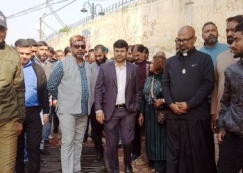 Municipal Commr Jammu visits City Churches, adjoining localities,
