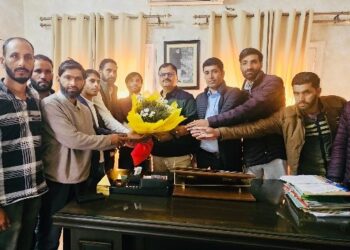 Javed Rana meets delegations; assures timely redressal of issues