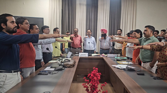 GGM Science College, Jammu Hosts Anti-Ragging Pledge Ceremony to Promote Safe Campus Environment