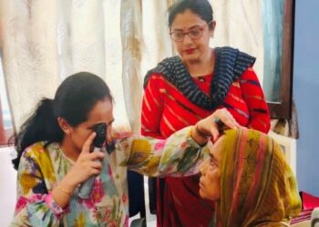 Mission Shakti, JKRLM host free health camp at Halqa Marh Jammu