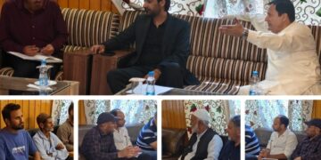 Javid Dar reviews compensation cases of Rohama–Ladoora road project affected families