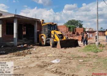 JDA conducts anti-encroachment; retrieves 8 Kanal land at 2 locations