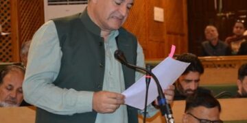 Govt intensifies Agriculture, Irrigation, Market-linkage interventions in Lolab: Javid Dar