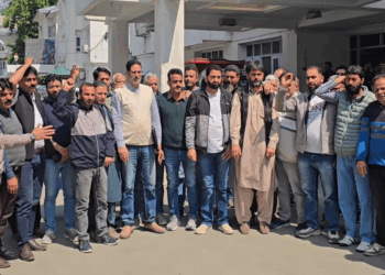 JJM Contractors Hold Peaceful Protest in Srinagar, Seek Immediate Release of Pending Payments
