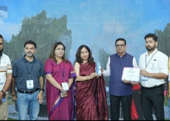 J&K Tourism Bags Best Adventure Tourism Destination Award at TTF Ahmedabad