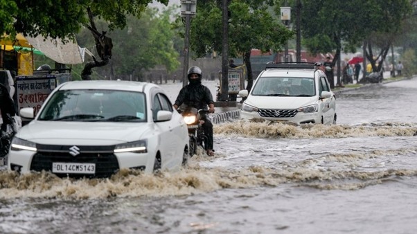 JMC ensures timely redressal of water logging amidst heavy rainfall