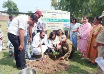 POSHAN Project Gandhi Nagar hosts Health Awareness, Checkup Camp