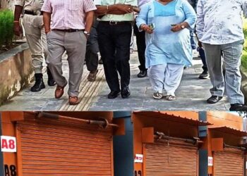 JMC Inspects Modern Food Zone At Gandhi Nagar