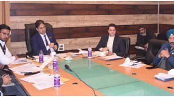 Mayor Mattu chairs Executive Committee meet