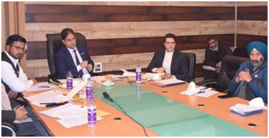 Mayor Mattu chairs Executive Committee meet