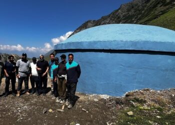 Shaleen Kabra reviews water supply infra along Pahalgam Axis