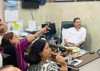 DHSJ reviews patient care scenario in Kathua Distt, Inspects medical aid centre for Amarnath Yatra 2025 at Lakhanpur