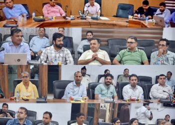 DC Kathua visits vulnerable locations to review situation amid incessant rains