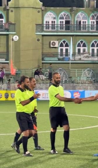Baramulla Strikers enter KCFL final with convincing win over Bandipora Blasters