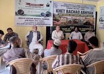 Khet Bachao Abhiyan awareness programmes organised at Ramsoo, Khari