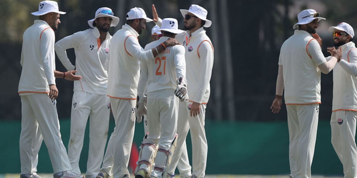 Irani Cup: J&K reach 70/4 at tea, trail Rest of India by 167 runs
