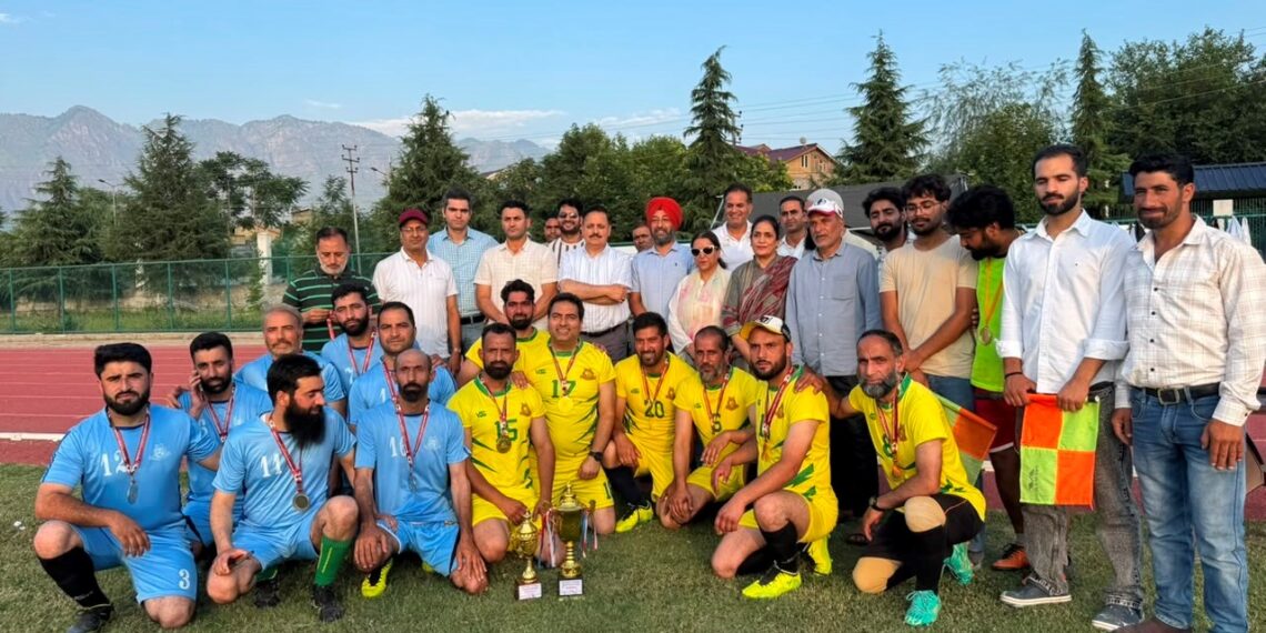 Employees’ Football Tournament Concludes at KU, Team Green Clinches Title