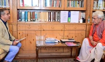Comr for Persons with Disabilities calls on LG in Srinagar