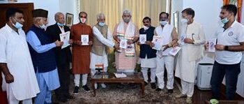 Delegation of Akhil Bharat Rachnatmak Samaj calls on LG in Srinagar