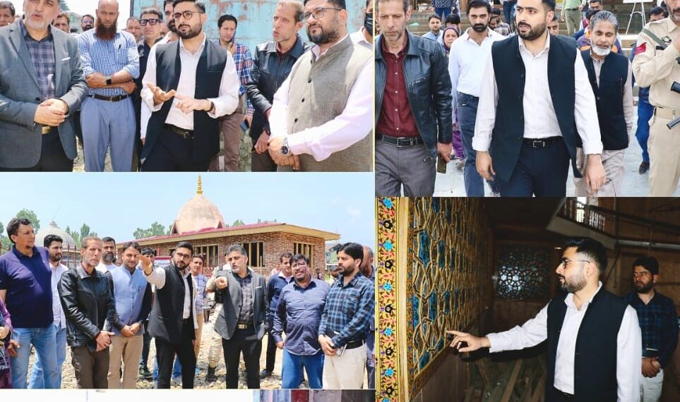 Akshay Labroo inspects renovation & upgradation works on Vicharnag Temple, Khankah-e-Naqshband Sahib (RA)