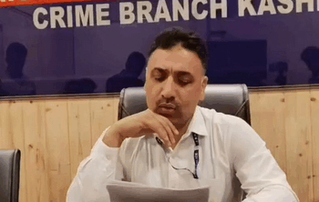 Land Fraud Case: CBK raids 7 locations, registers FIR against Tehsildar, 6 others