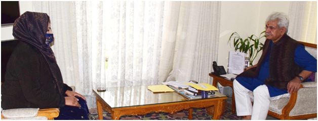 Chairperson DDC Poonch calls on LG in Jammu