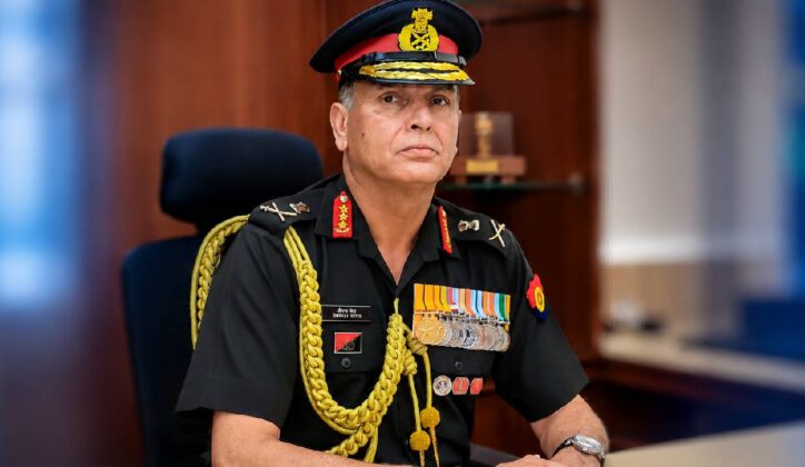 Army Chief assesses LoC preparedness, counter-insurgency grid in Rajouri-Poonch