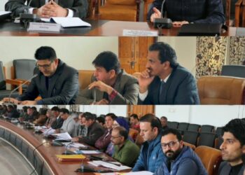 MP Mian Altaf Ahmad chairs DISHA Meeting at Anantnag; Reviews progress of CSSs