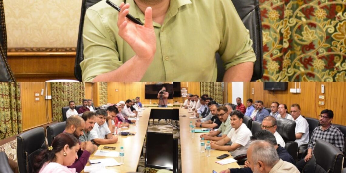 City Municipal Commissioner Srinagar  chairs strategic meet to strengthen Urban Services, Governance