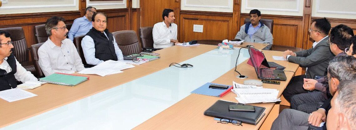 CS reviews winter preparedness of power DISCOMS