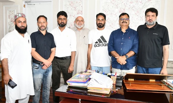 MLA Javaid Mirchal, JJM Contractors’ Association call on Javed Rana